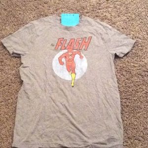 Abercrombie Kids Flash T-shirt. Size Large.